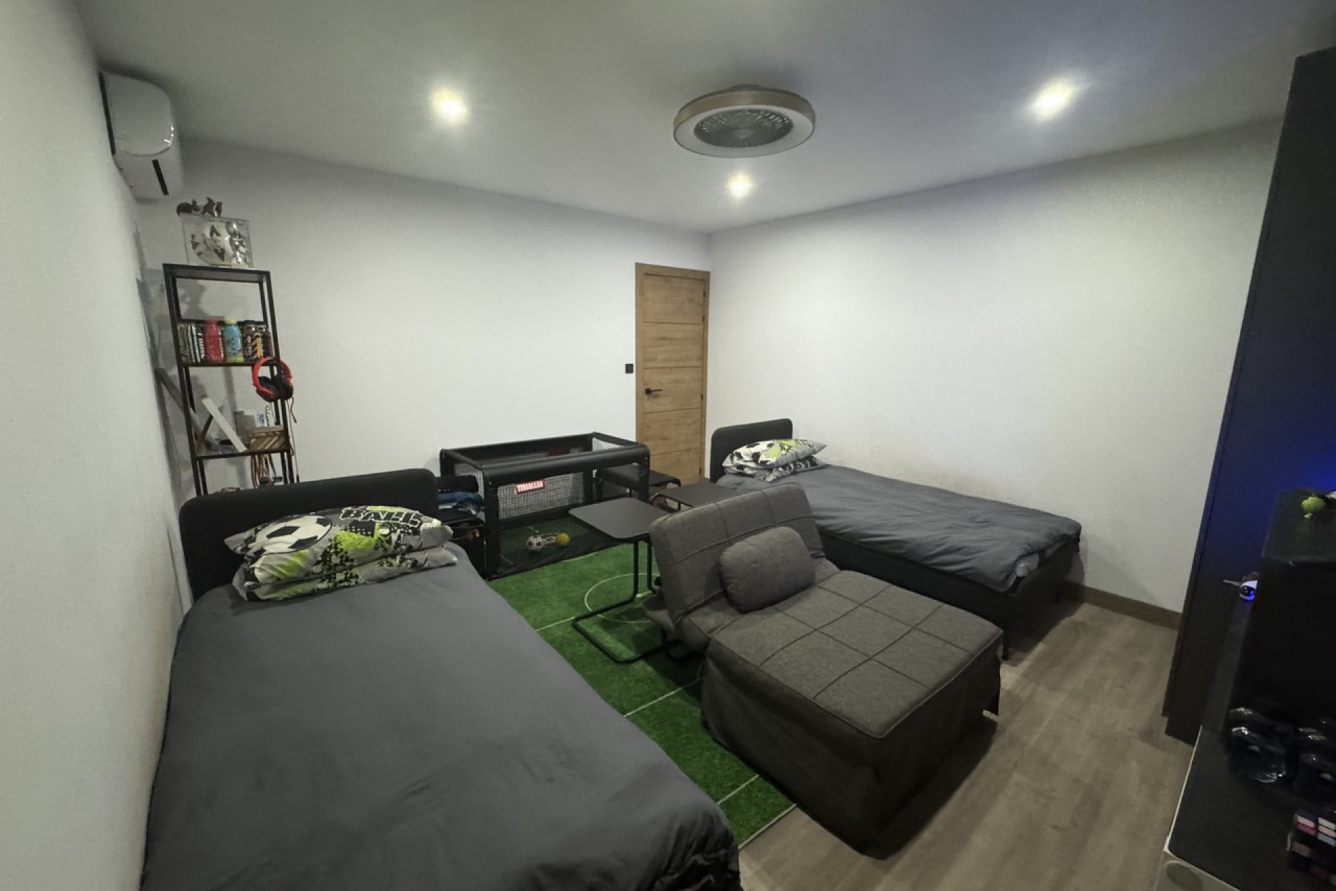 Resale - Town House -
San Miguel de Salinas - Inland