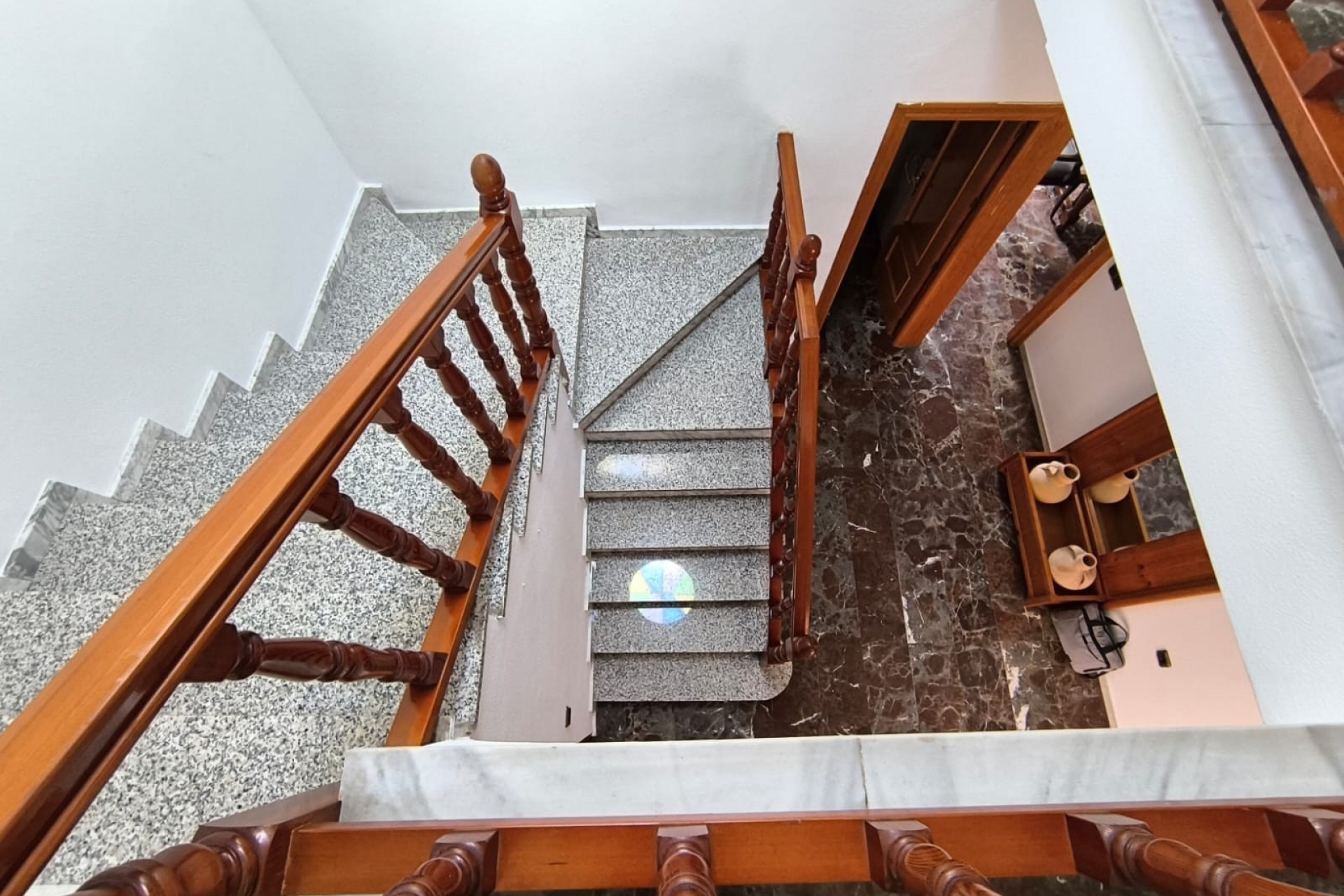 Resale - Town House -
Sax - Inland