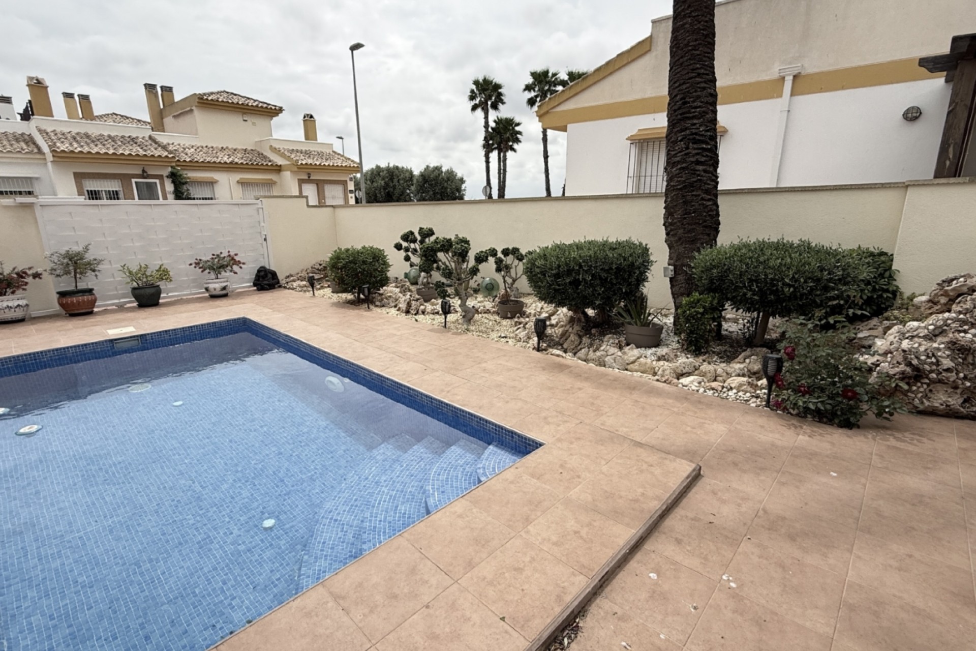 Resale - Town House -
Sucina - Inland