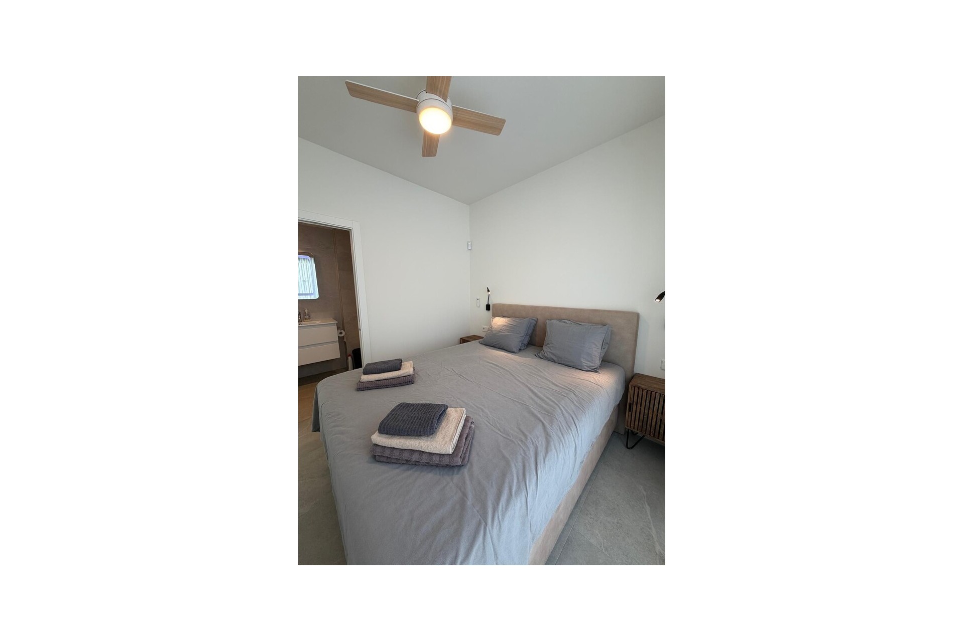 Resale - Town House -
Torre de la Horadada - Costa Blanca