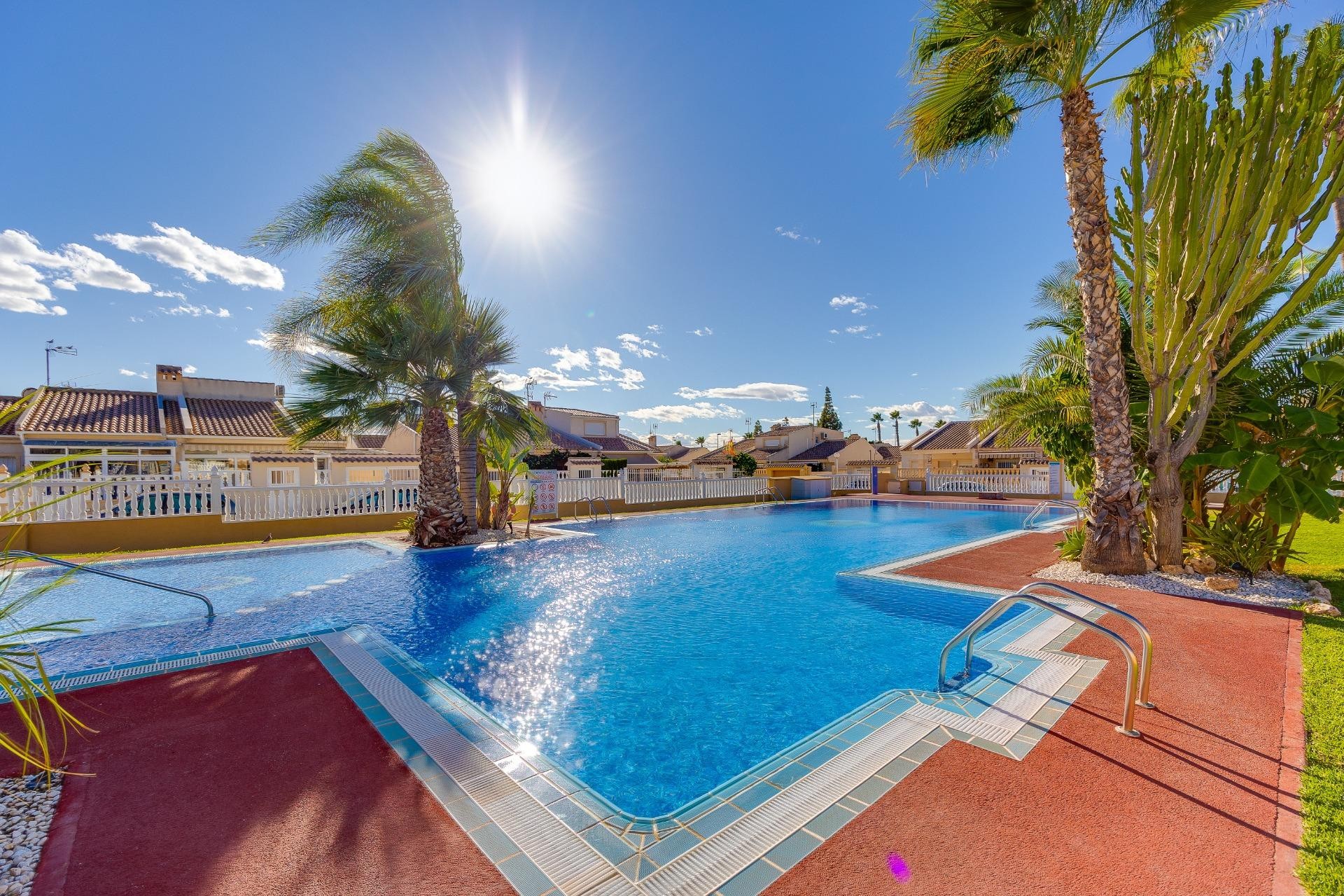 Resale - Town House -
Torrevieja - Aguas Nuevas 2