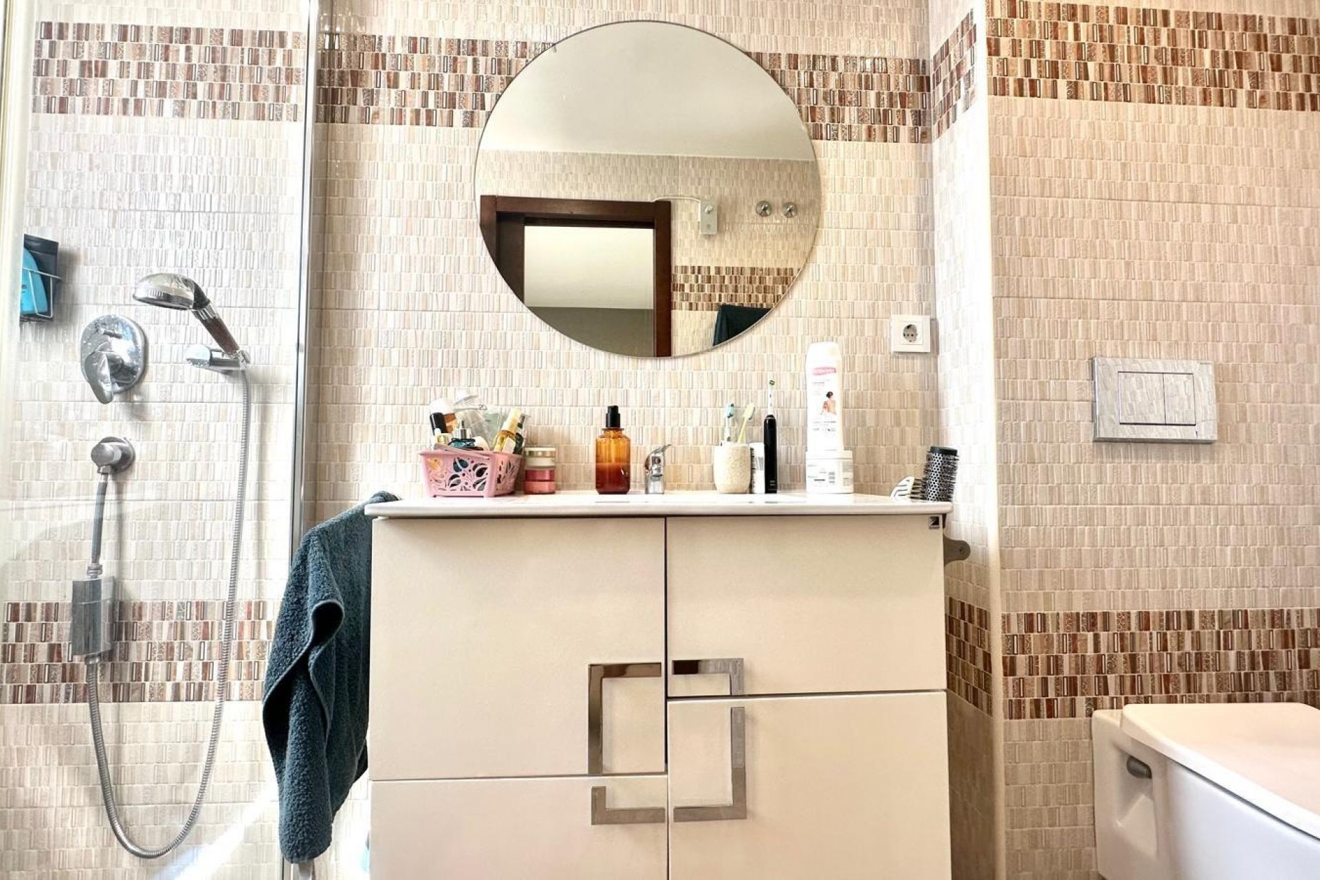 Resale - Town House -
Torrevieja - aguas nuevas