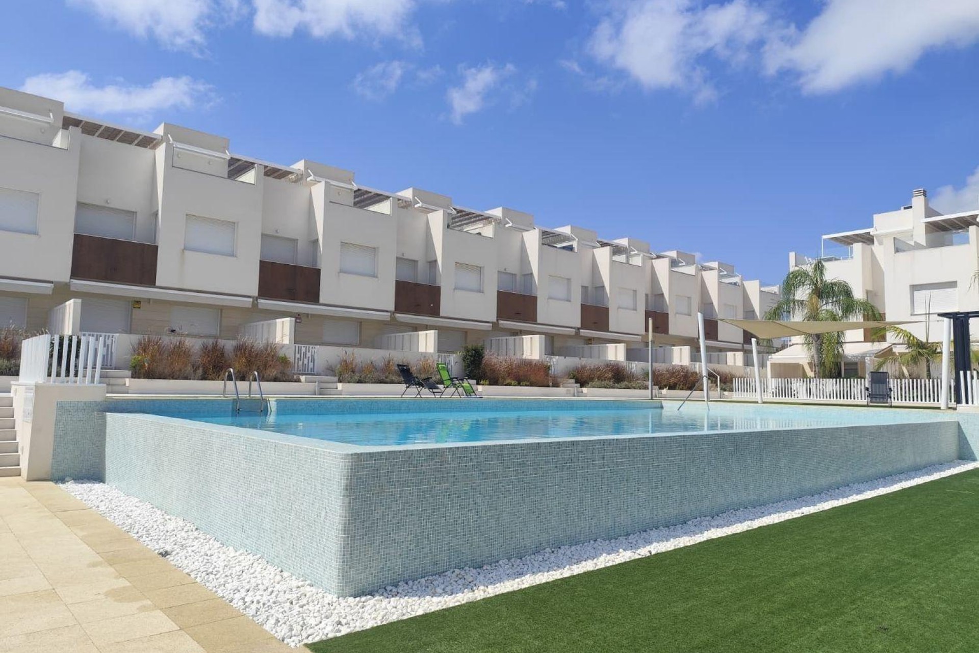 Resale - Town House -
Torrevieja - aguas nuevas