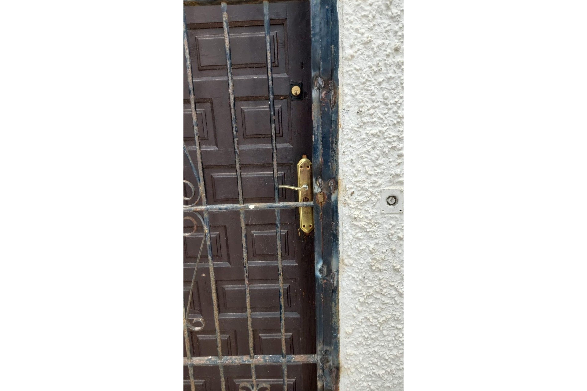 Resale - Town House -
Torrevieja - aguas nuevas