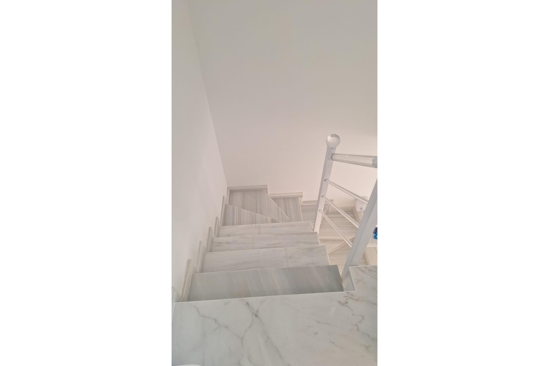 Resale - Town House -
Torrevieja - aguas nuevas