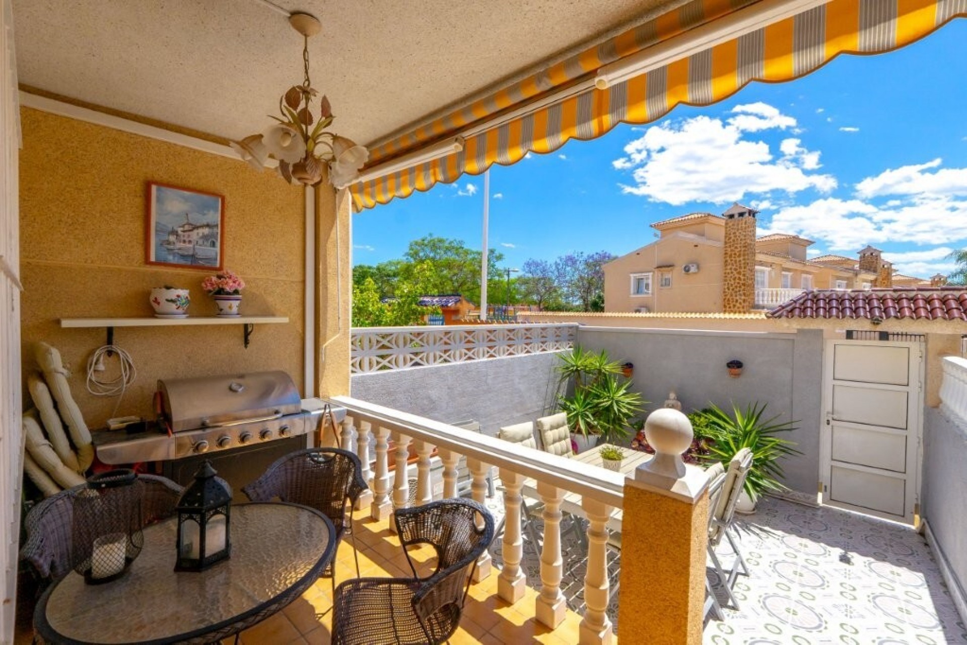 Resale - Town House -
Torrevieja - aguas nuevas