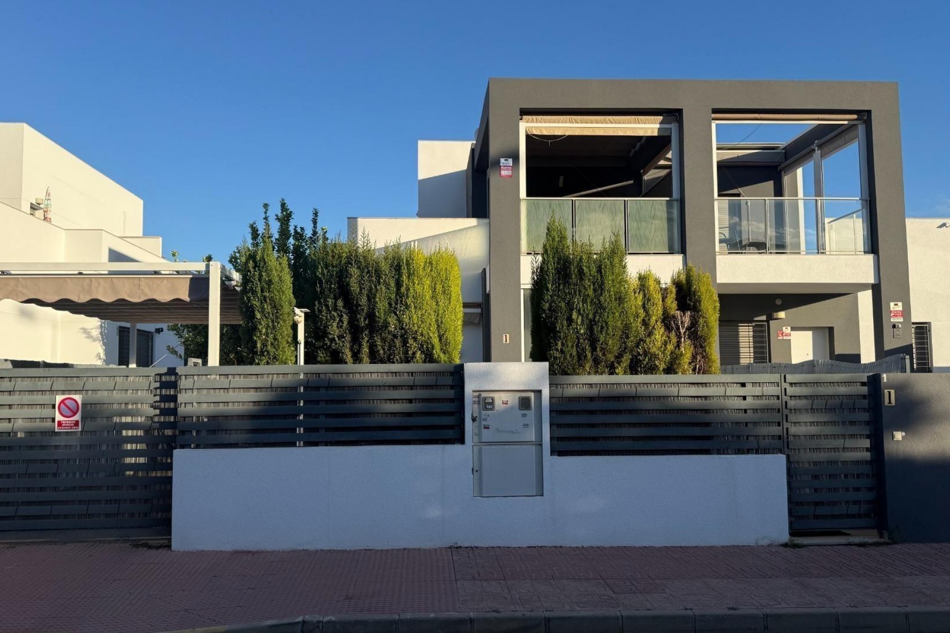 Resale - Town House -
Torrevieja - aguas nuevas