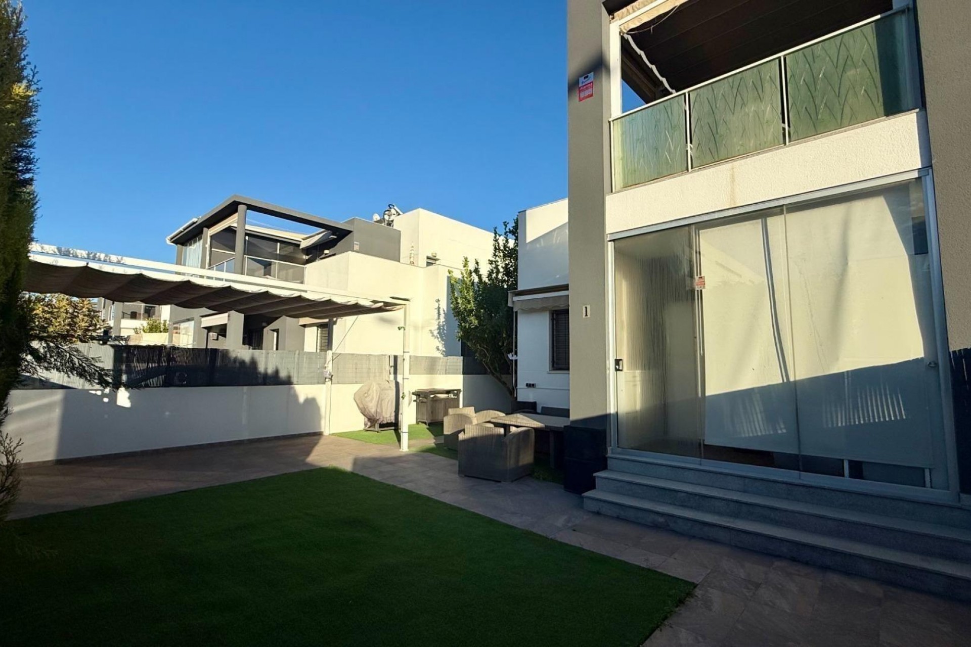 Resale - Town House -
Torrevieja - aguas nuevas