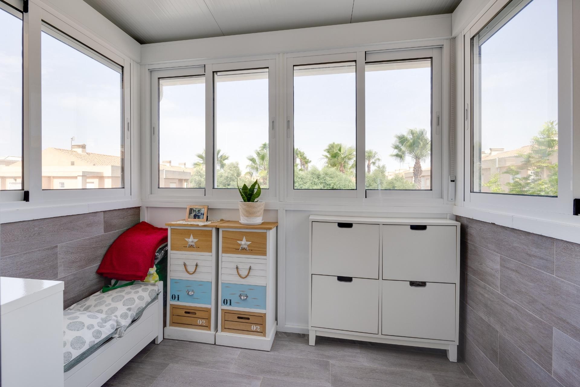 Resale - Town House -
Torrevieja - aguas nuevas
