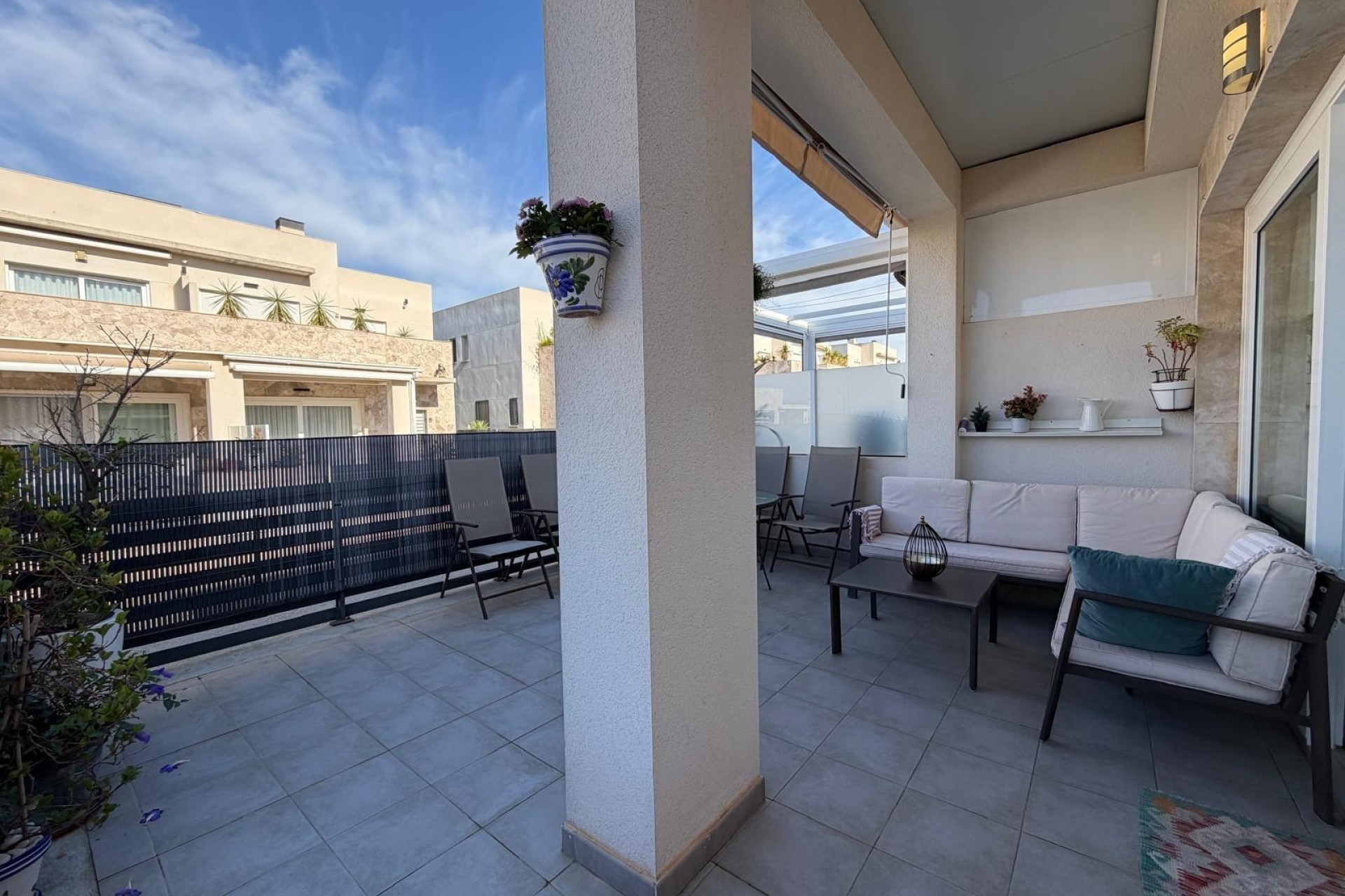 Resale - Town House -
Torrevieja - aguas nuevas
