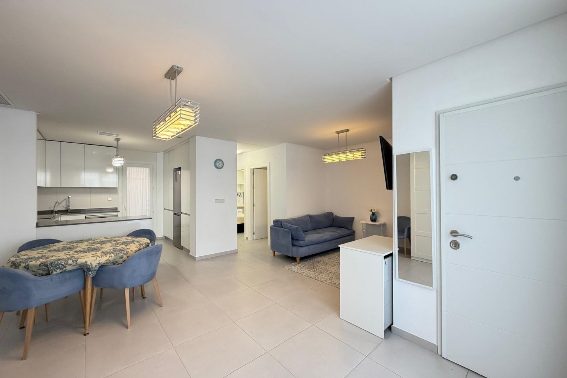 Resale - Town House -
Torrevieja - aguas nuevas