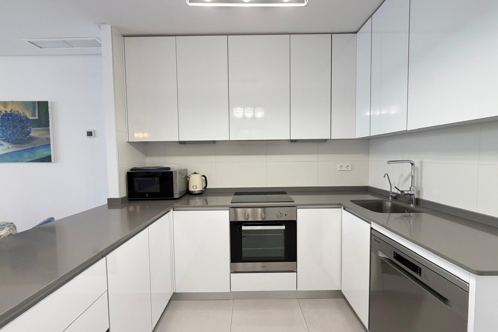 Resale - Town House -
Torrevieja - aguas nuevas