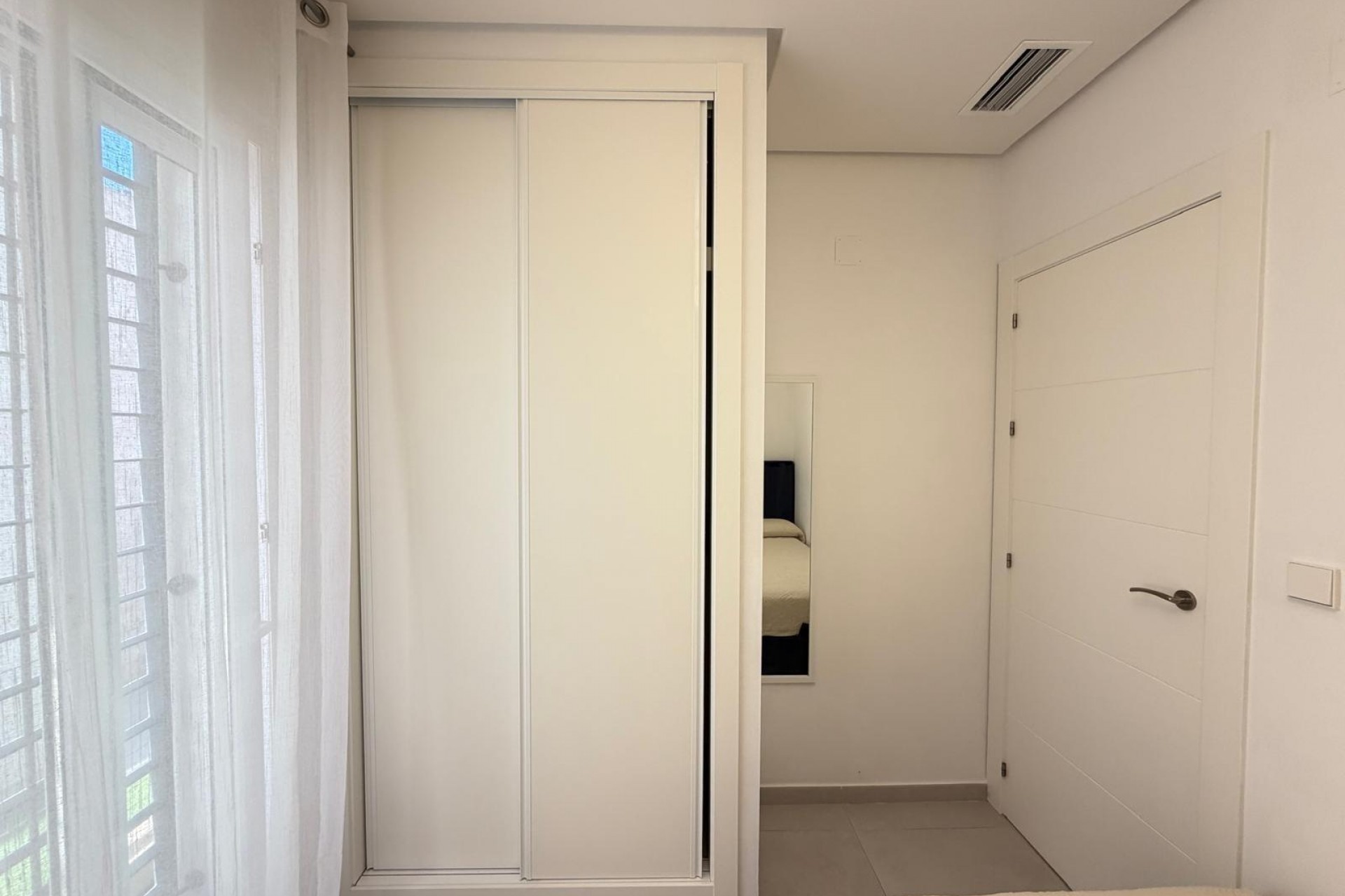 Resale - Town House -
Torrevieja - aguas nuevas