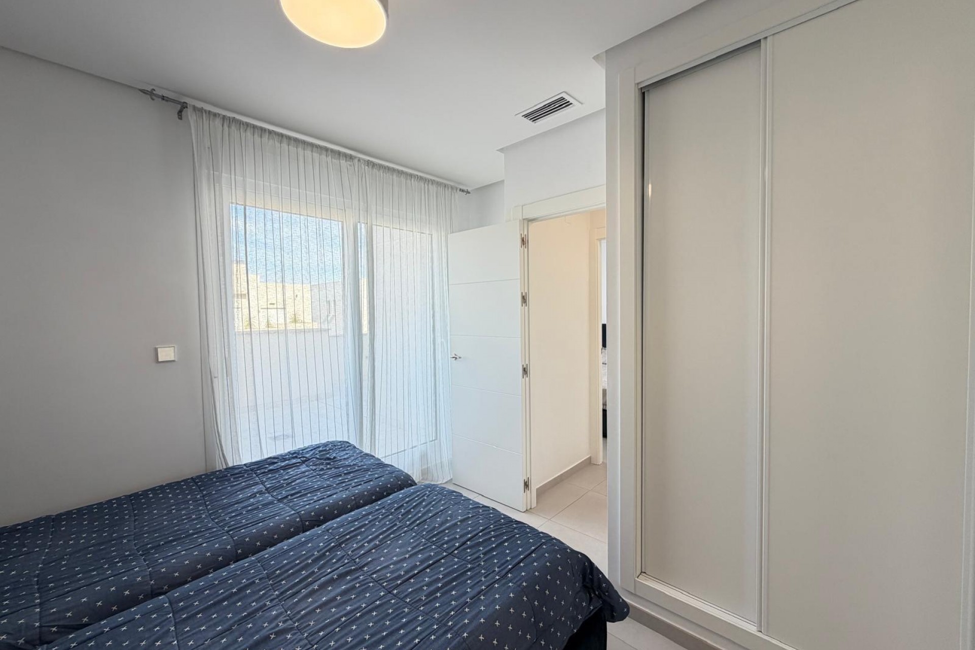 Resale - Town House -
Torrevieja - aguas nuevas