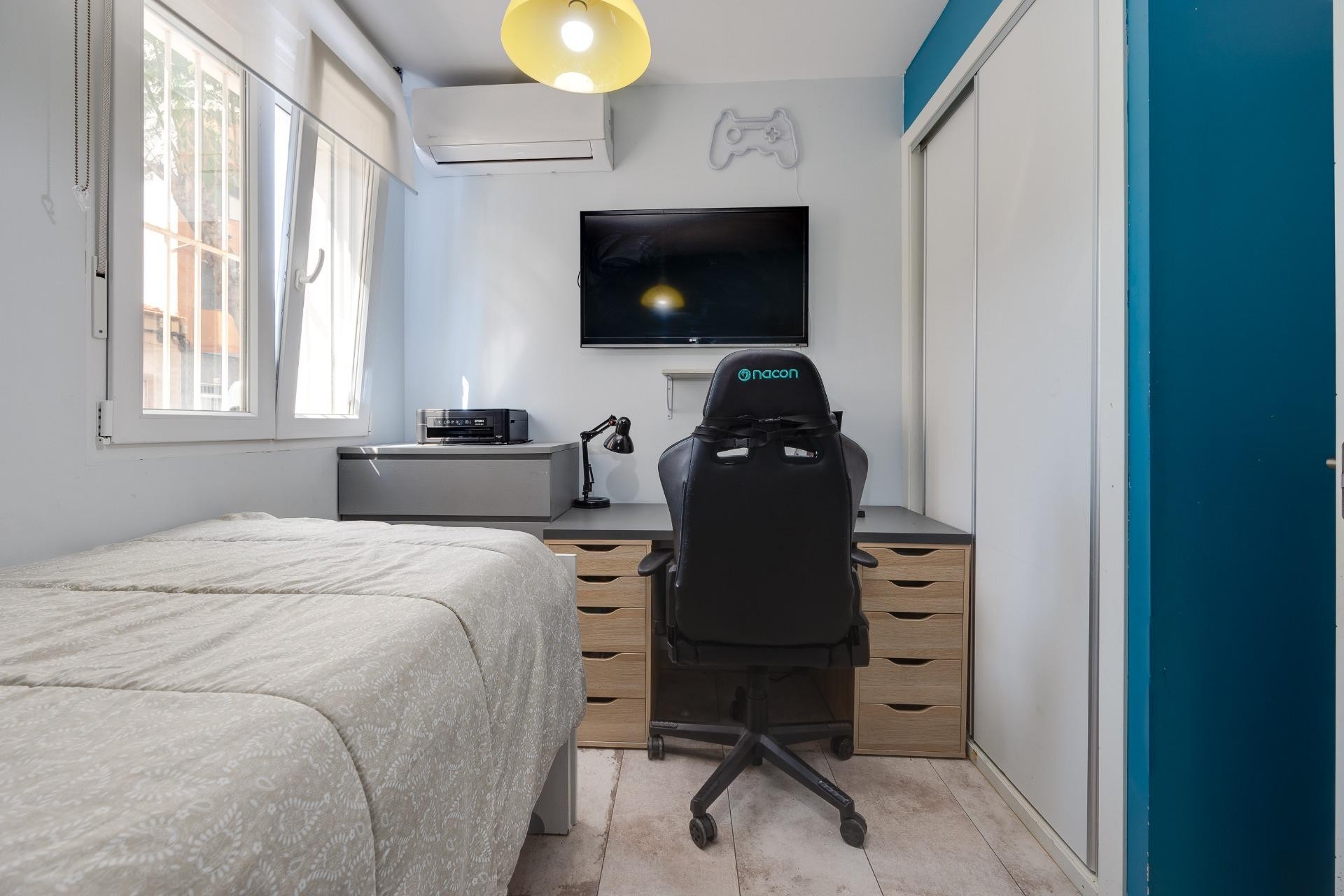 Resale - Town House -
Torrevieja - Centro