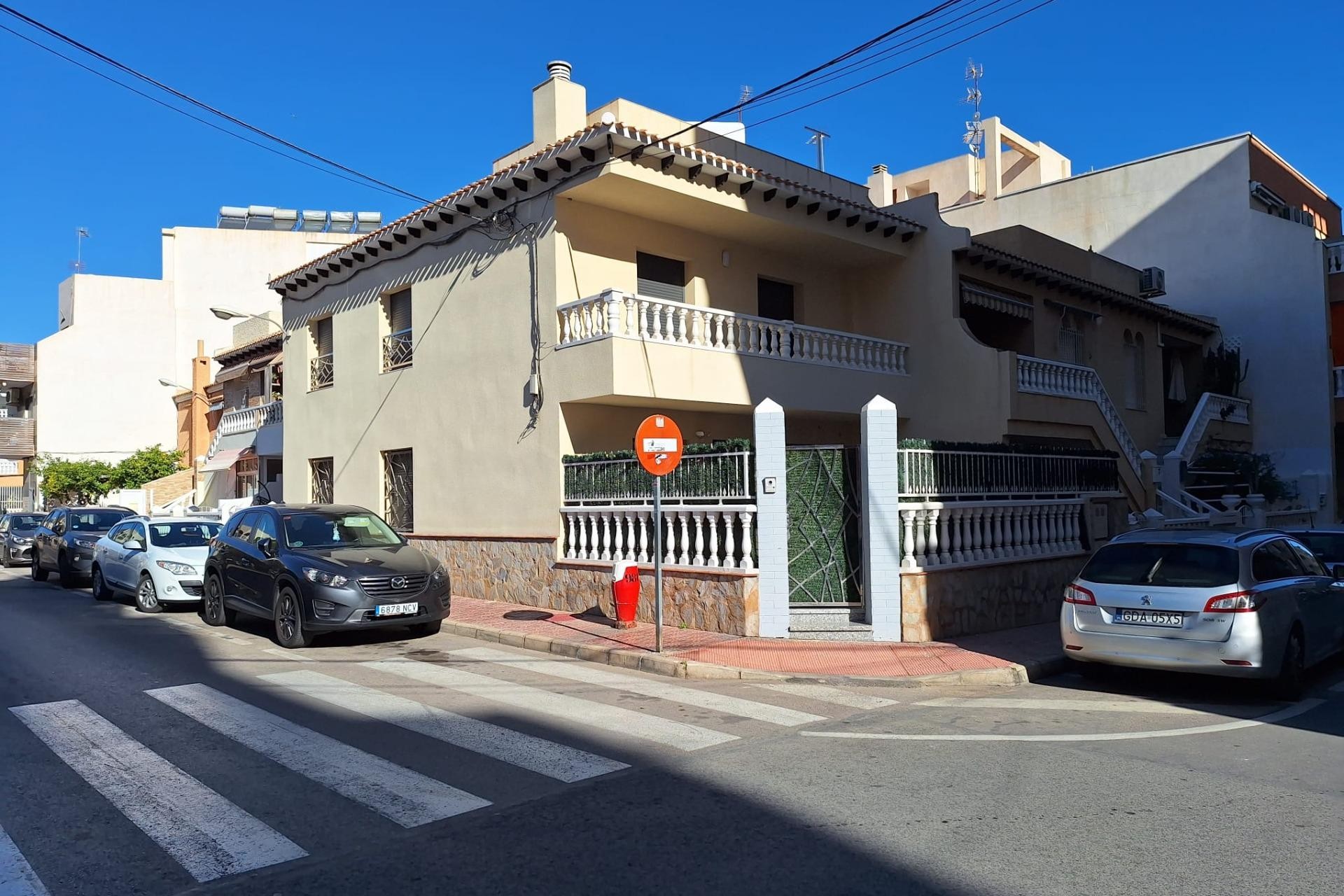 Resale - Town House -
Torrevieja - Centro