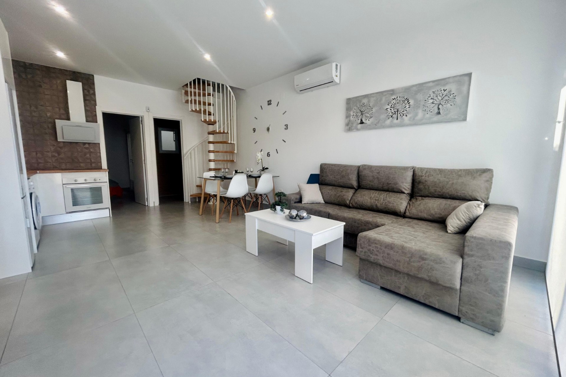 Resale - Town House -
Torrevieja - Costa Blanca