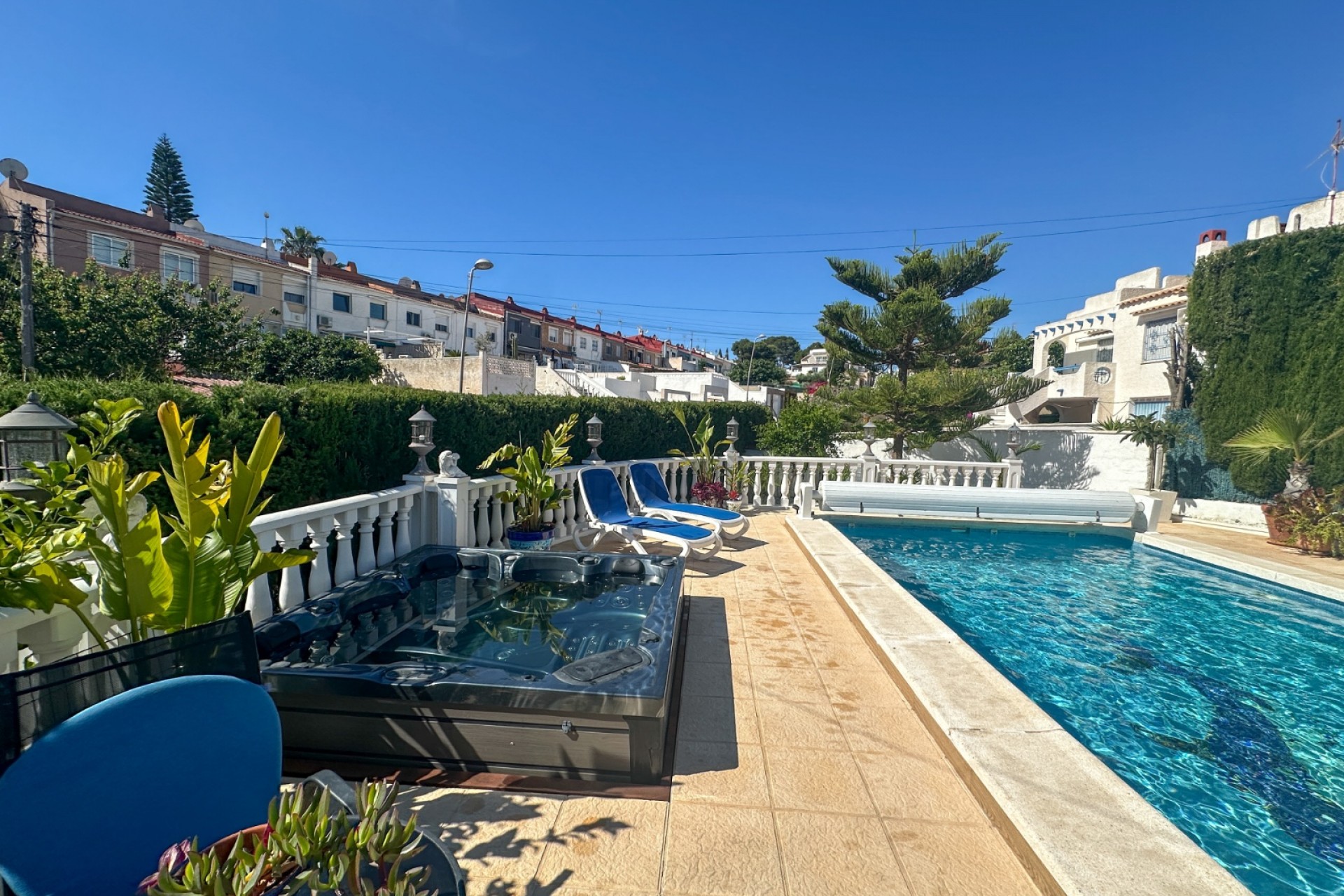 Resale - Town House -
Torrevieja - Costa Blanca