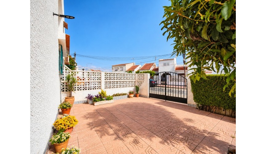 Resale - Town House -
Torrevieja - Costa Blanca