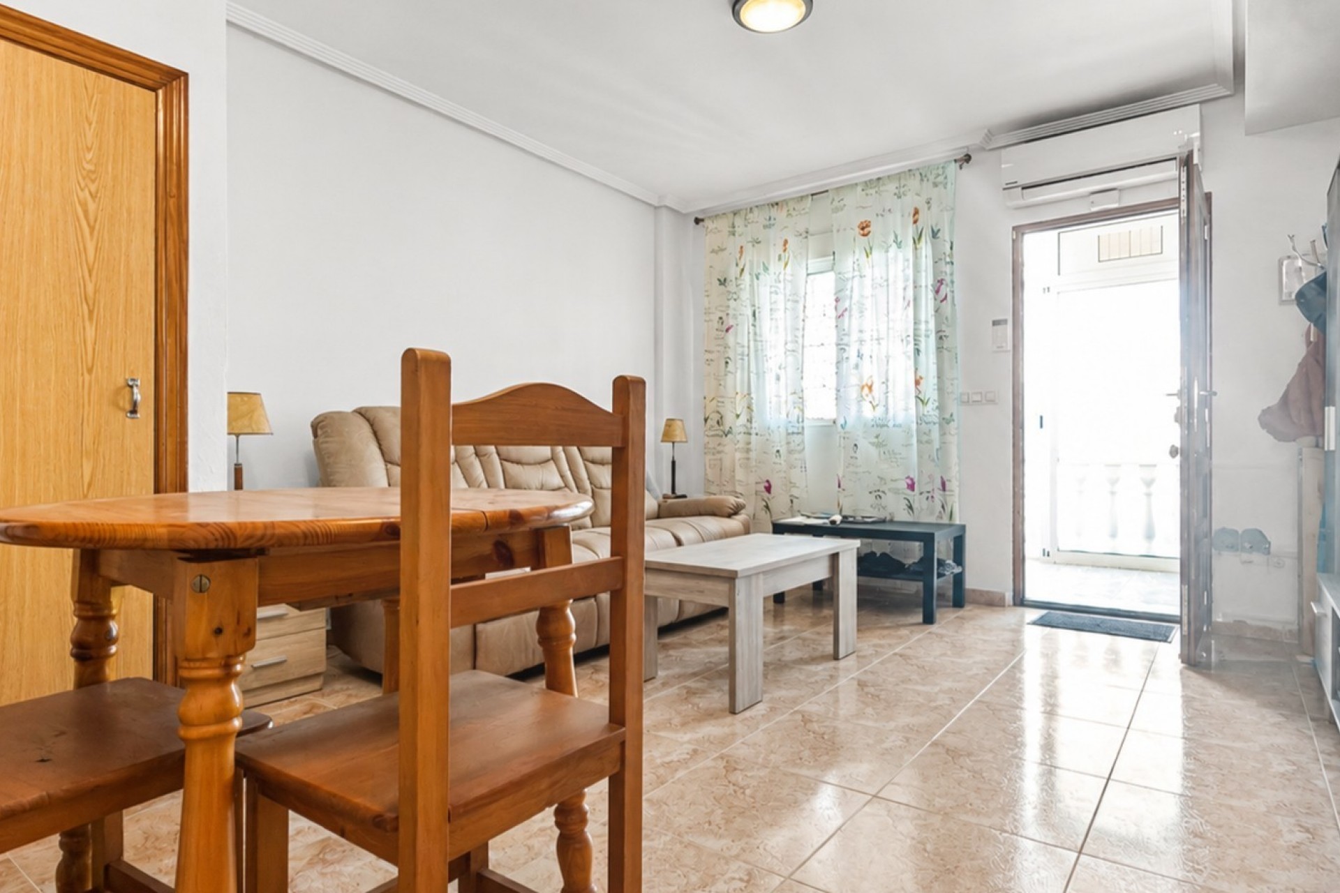 Resale - Town House -
Torrevieja - Costa Blanca