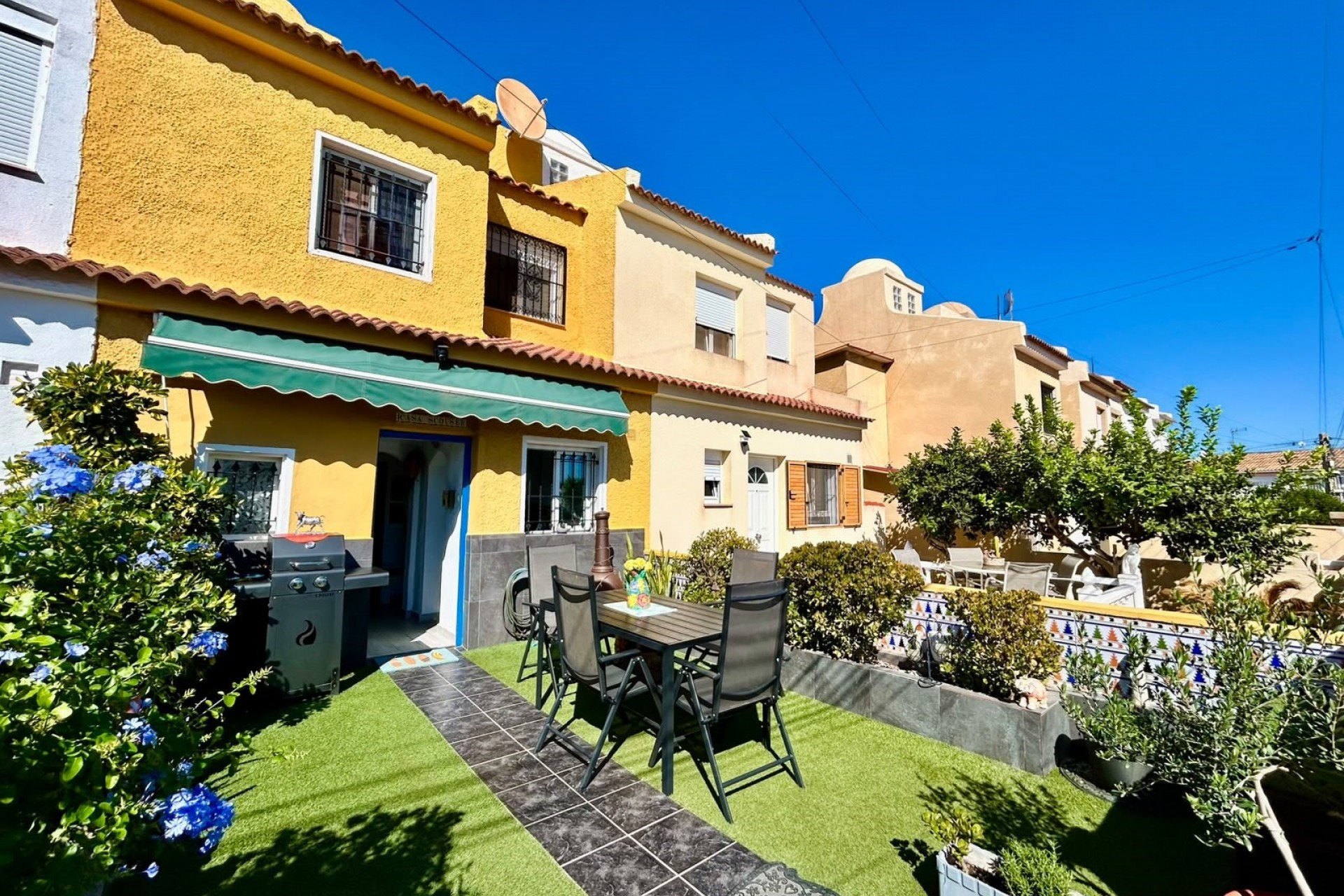 Resale - Town House -
Torrevieja - Costa Blanca