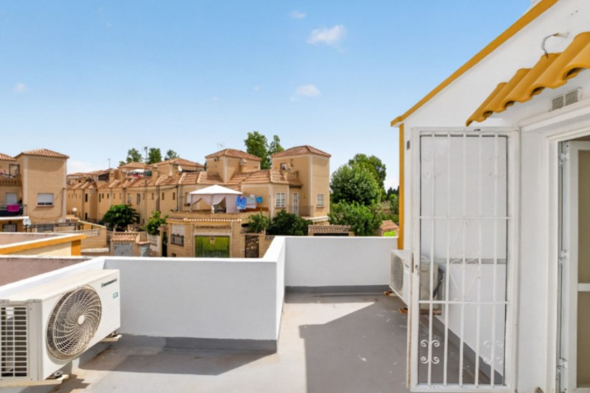 Resale - Town House -
Torrevieja - Costa Blanca