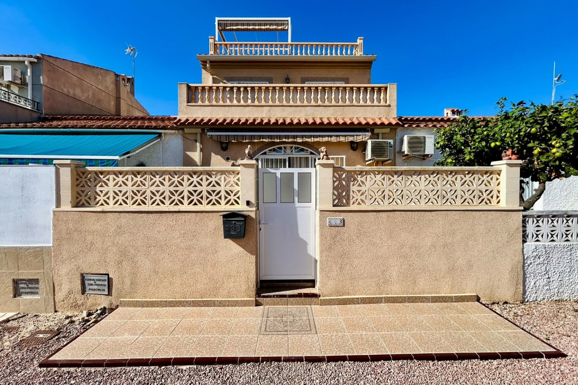 Resale - Town House -
Torrevieja - Costa Blanca
