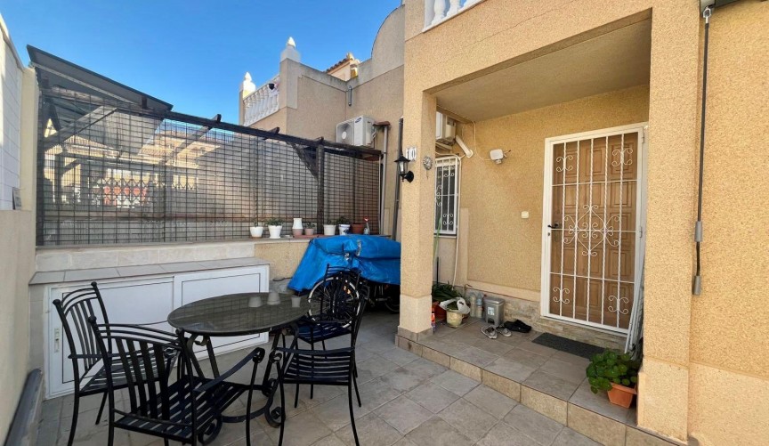 Resale - Town House -
Torrevieja - El Chaparral