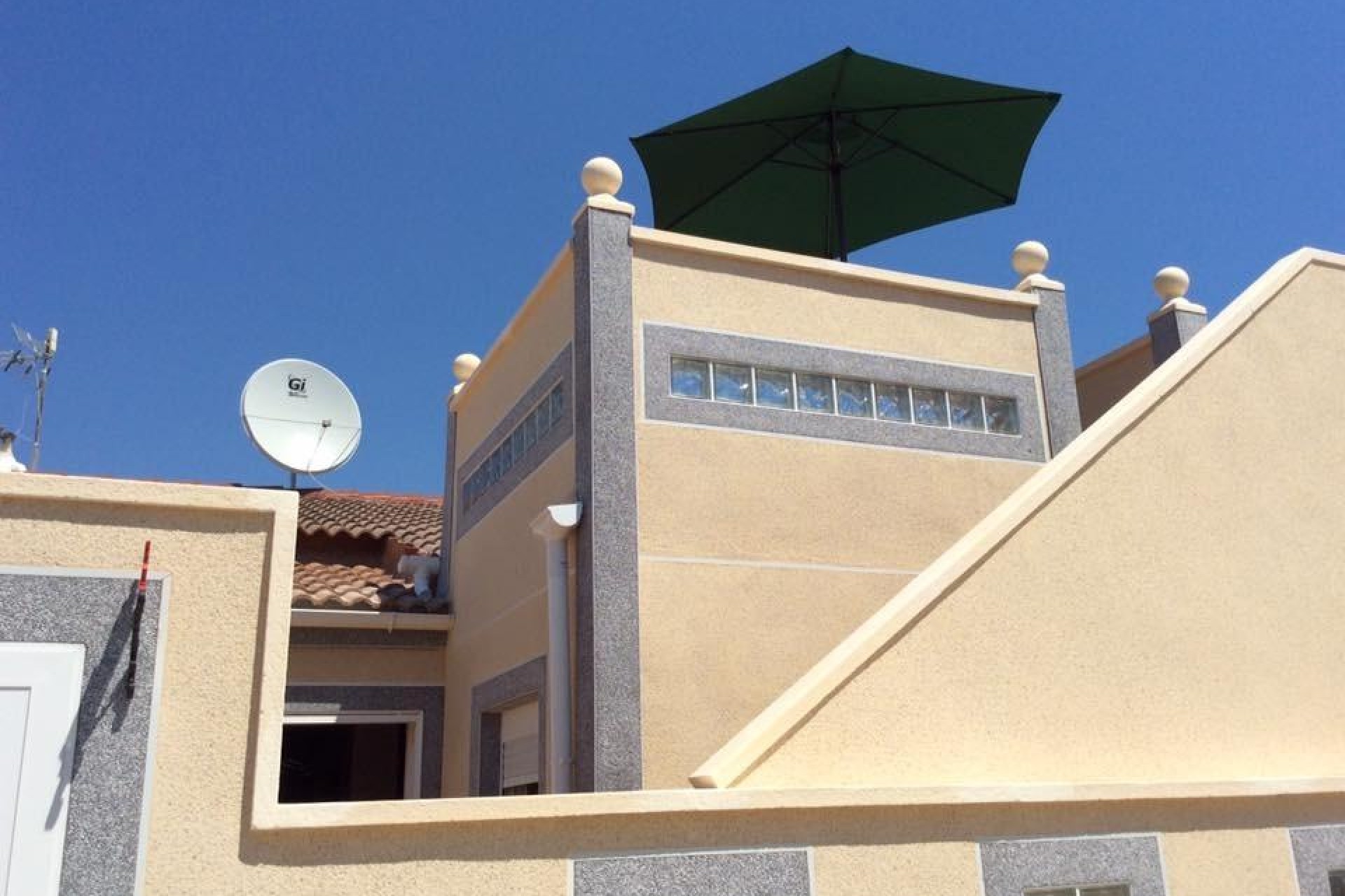 Resale - Town House -
Torrevieja - El Limonar