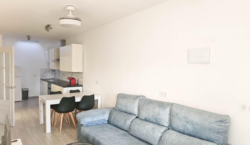 Resale - Town House -
Torrevieja - El Limonar