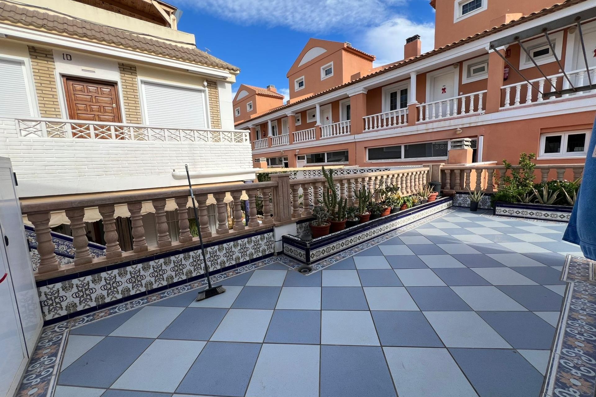 Resale - Town House -
Torrevieja - La Mata