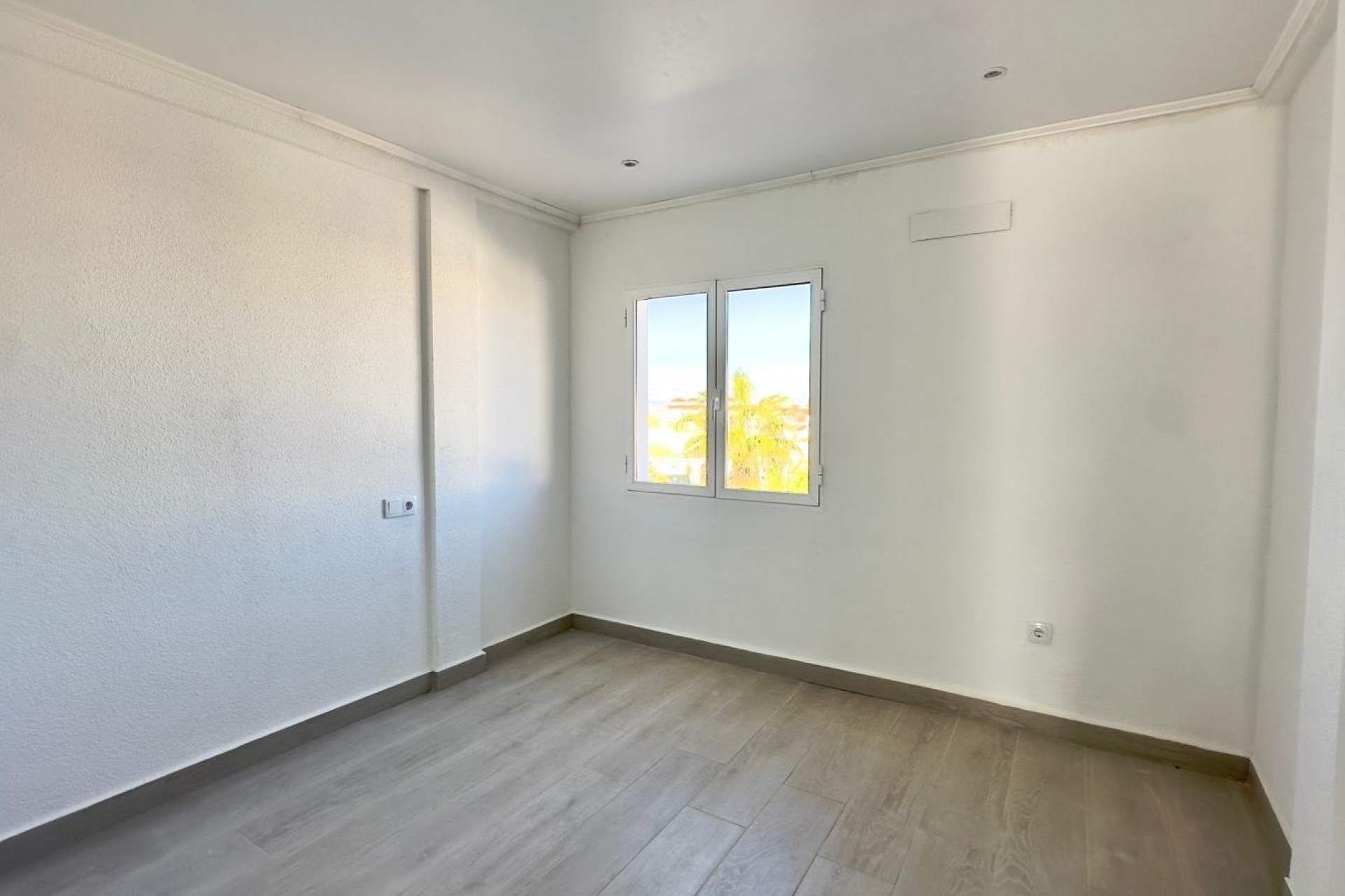 Resale - Town House -
Torrevieja - La Mata