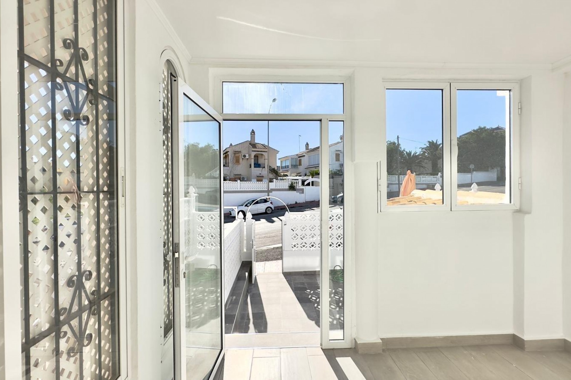 Resale - Town House -
Torrevieja - La Mata