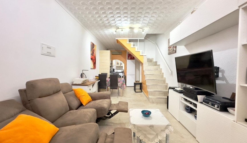 Resale - Town House -
Torrevieja - La Siesta - El Salado - Torreta
