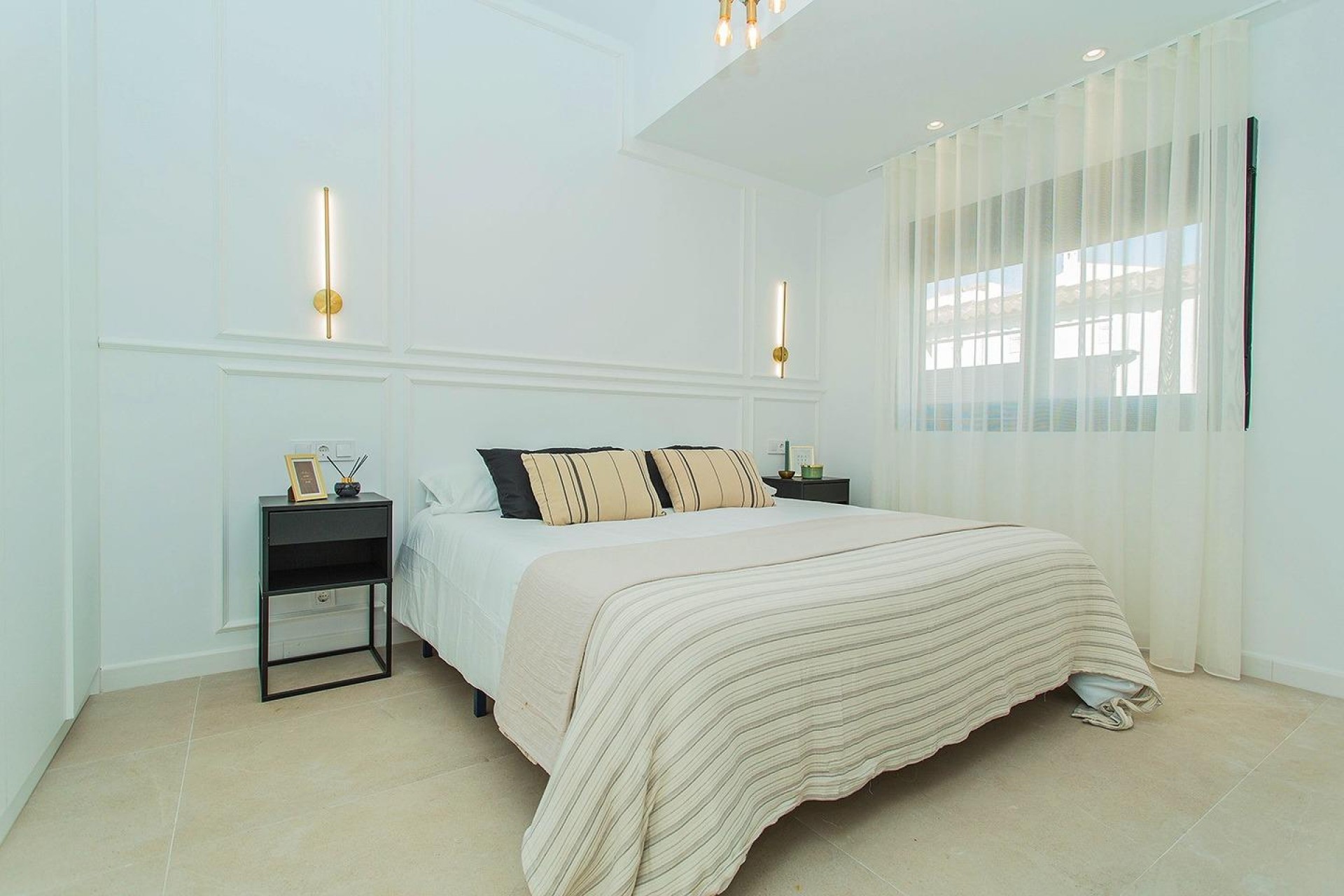 Resale - Town House -
Torrevieja - La Siesta