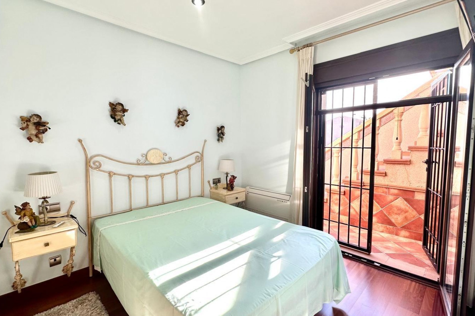 Resale - Town House -
Torrevieja - La Siesta