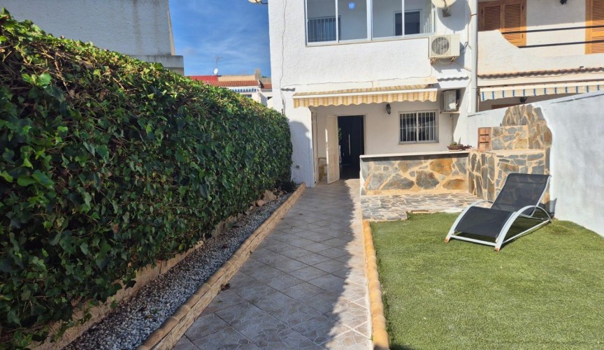 Resale - Town House -
Torrevieja - Los Balcones