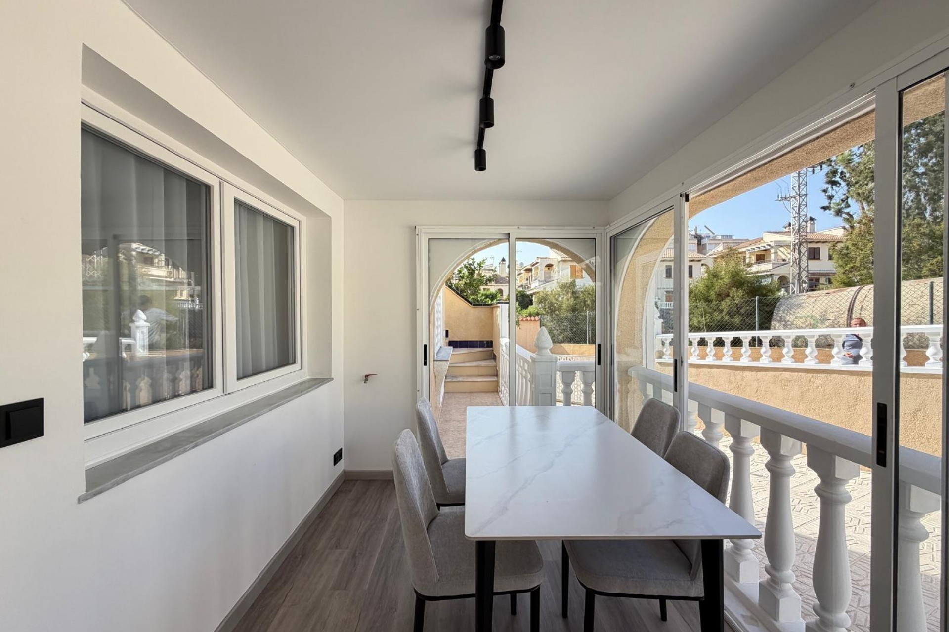 Resale - Town House -
Torrevieja - Miramar - Torre Del Moro