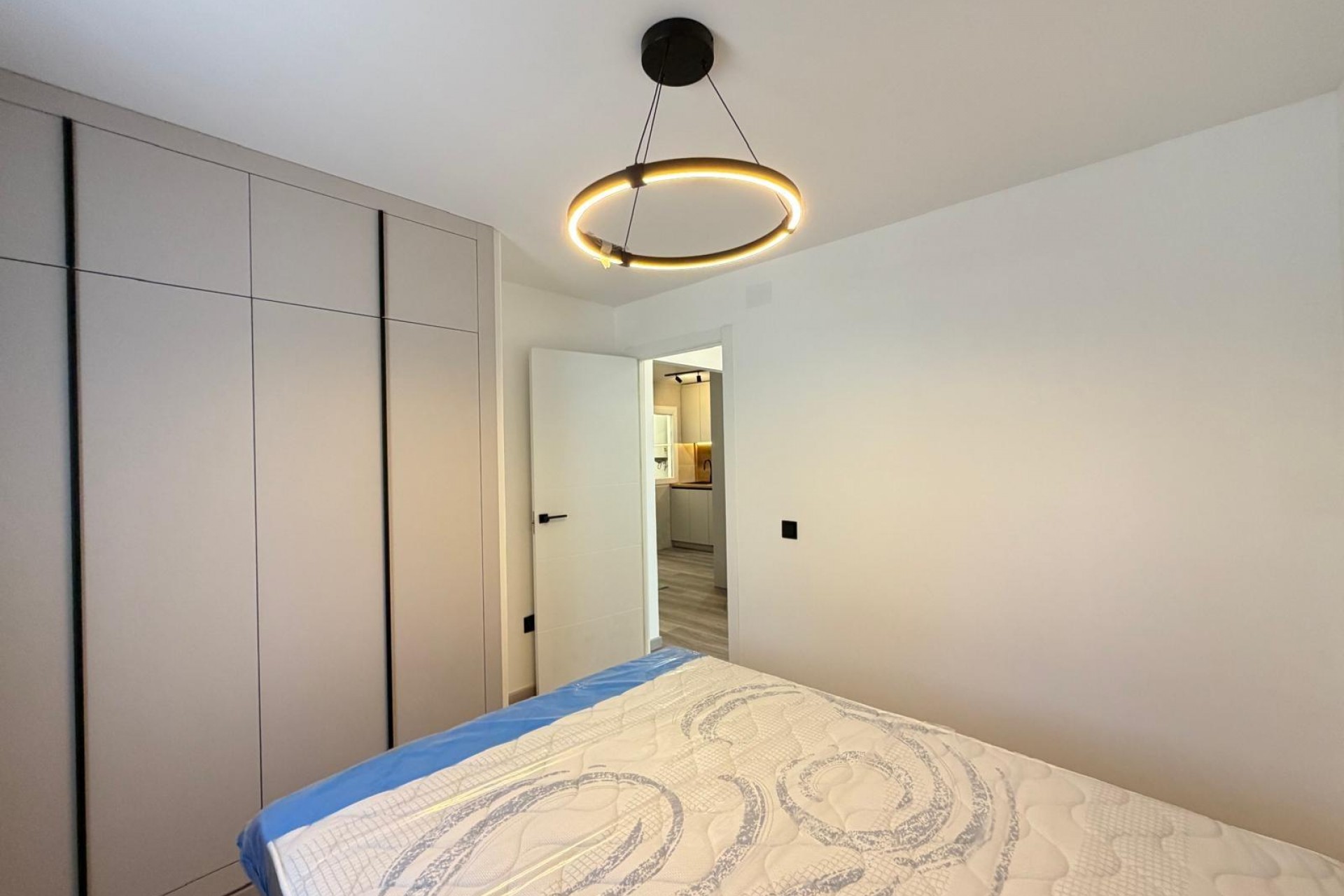 Resale - Town House -
Torrevieja - Miramar - Torre Del Moro