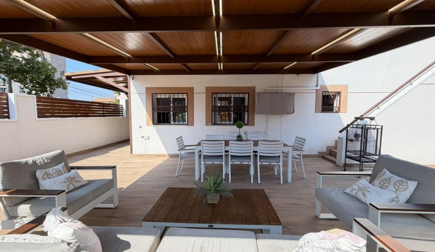 Resale - Town House -
Torrevieja - Nueva Torrevieja