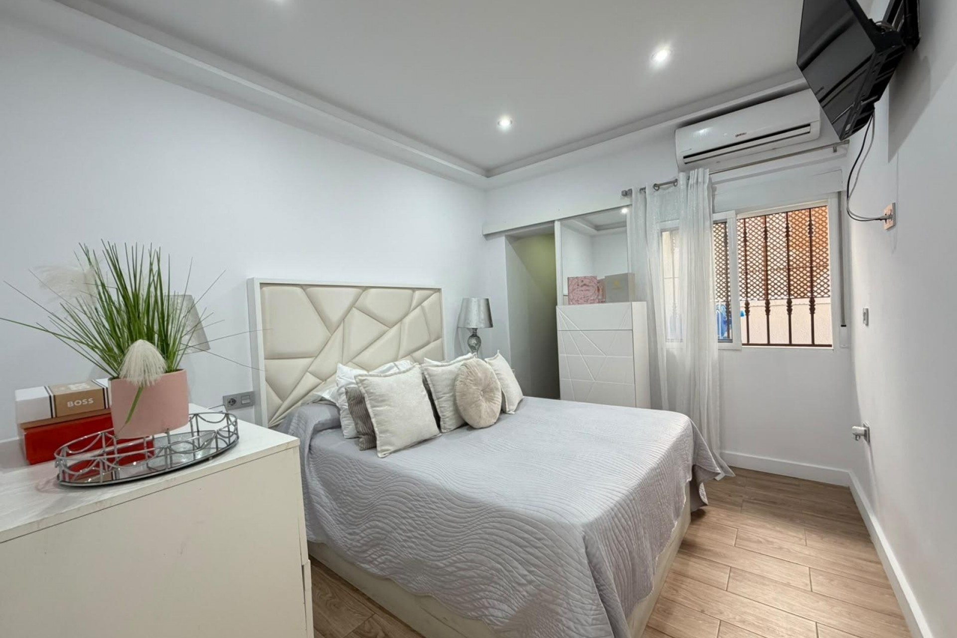 Resale - Town House -
Torrevieja - Nueva Torrevieja