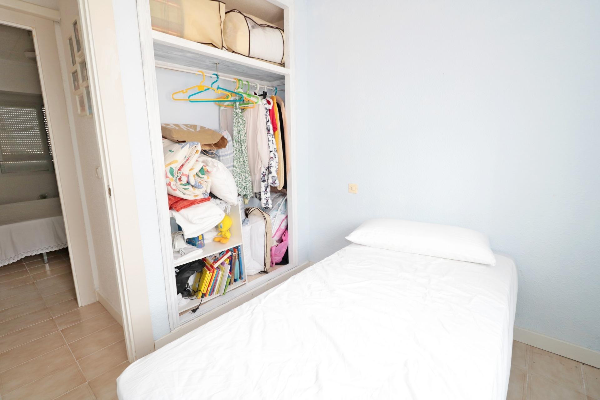 Resale - Town House -
Torrevieja - Playa De Los Naufragos