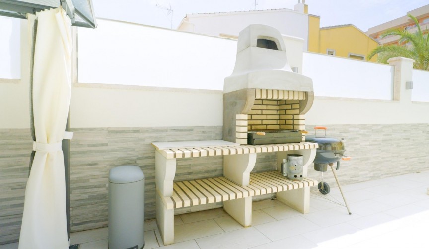 Resale - Town House -
Torrevieja - Punta Prima