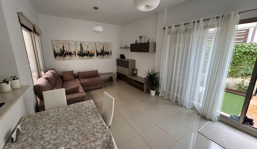 Resale - Town House -
Torrevieja - Punta Prima
