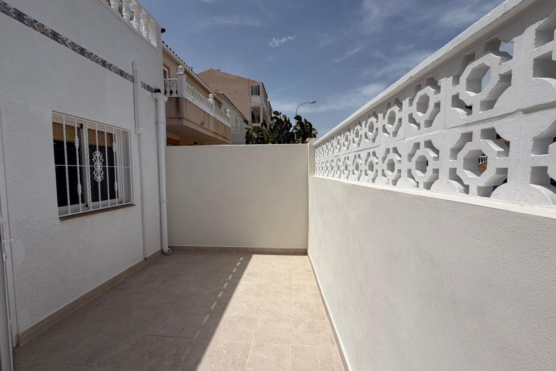 Resale - Town House -
Torrevieja - Sector 25