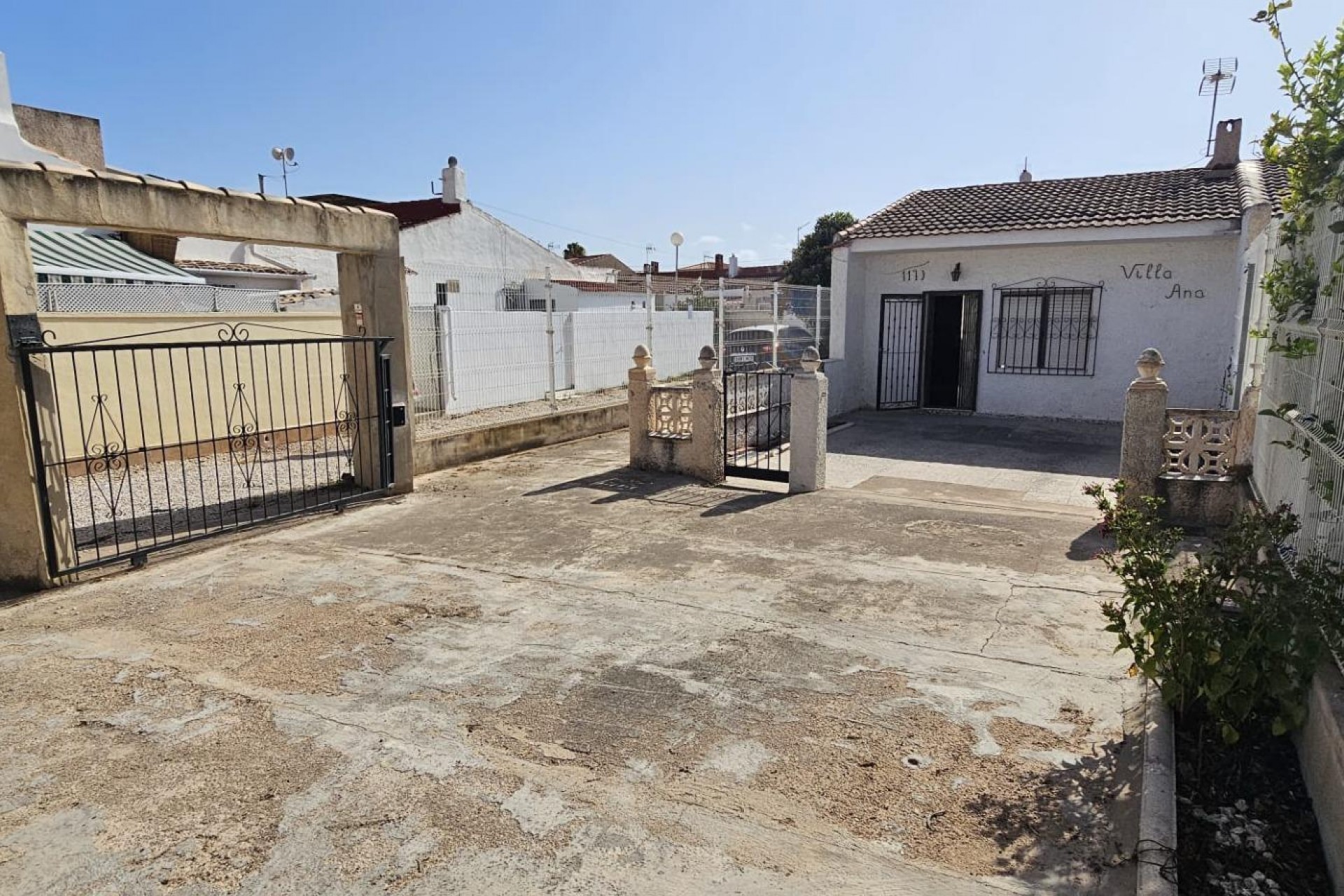 Resale - Town House -
Torrevieja - Torreta Florida