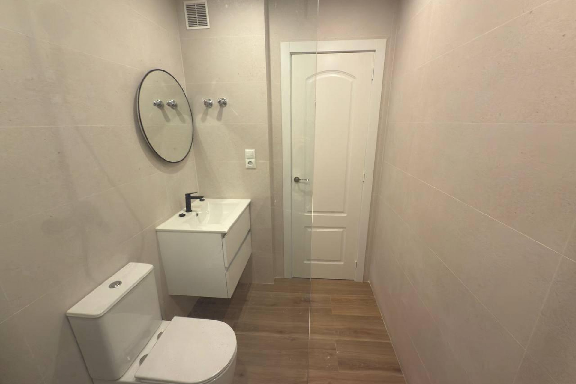 Resale - Town House -
Torrevieja - Zona Los Frutales