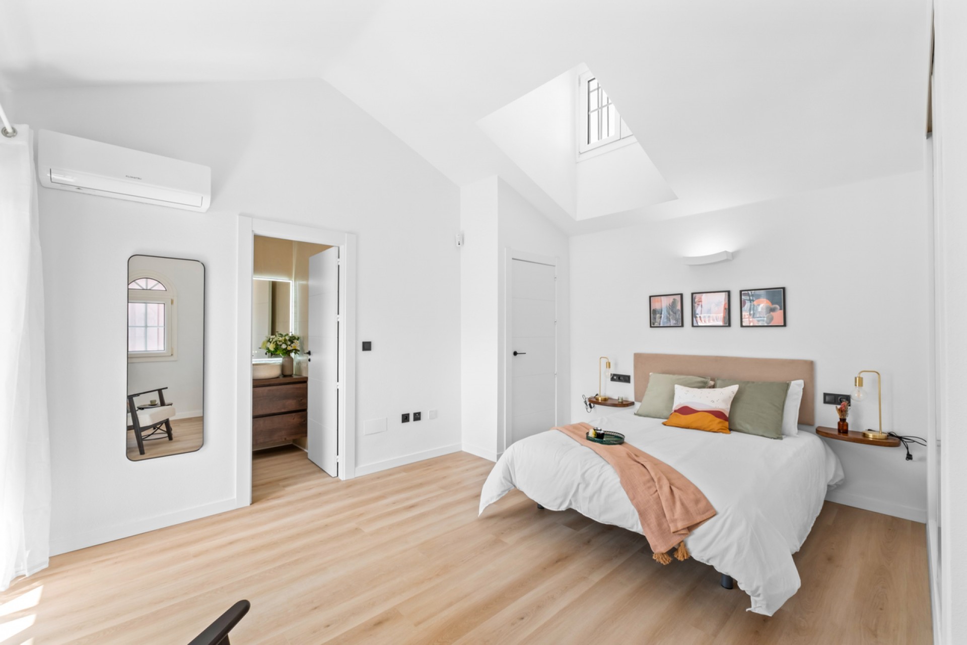Resale - Town House -
Villamartin - Costa Blanca