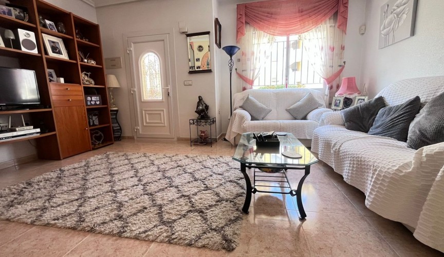 Resale - Town House -
Villamartin - Costa Blanca