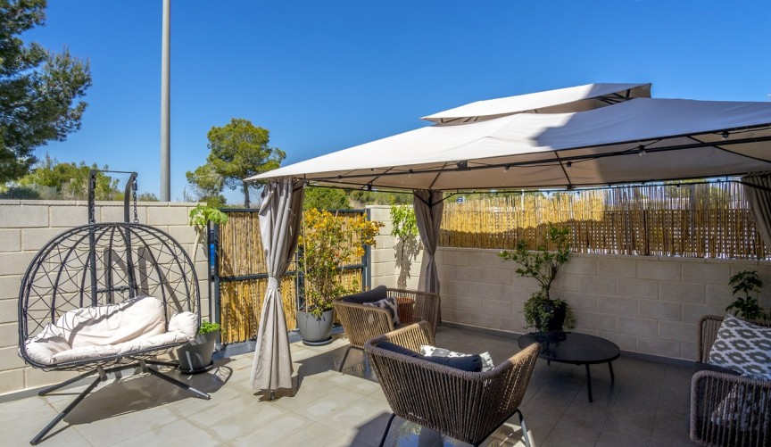 Resale - Town House -
Villamartin - Costa Blanca